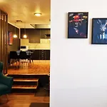Апартаменты Old Town For Families & Groups - Rueuetli 29 *