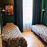 Old Town For Families & Groups - Rueuetli 29 Апартаменты