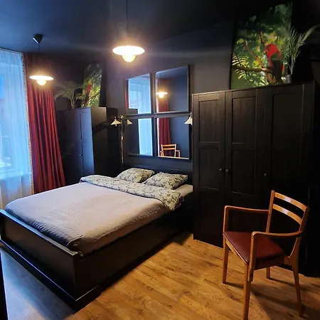 Apartment Old Town Apartments For Families & Groups - Rueuetli 29