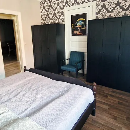 Old Town Apartments For Families & Groups - Rueuetli 29 *