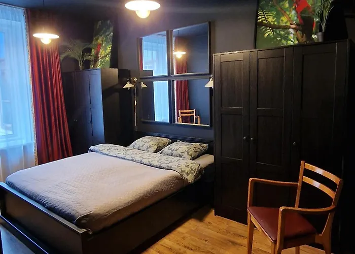 Apartment Old Town Apartments For Families & Groups - Rueuetli 29