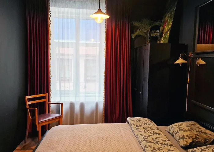 Old Town Apartments For Families & Groups - Rueuetli 29 Apartment *